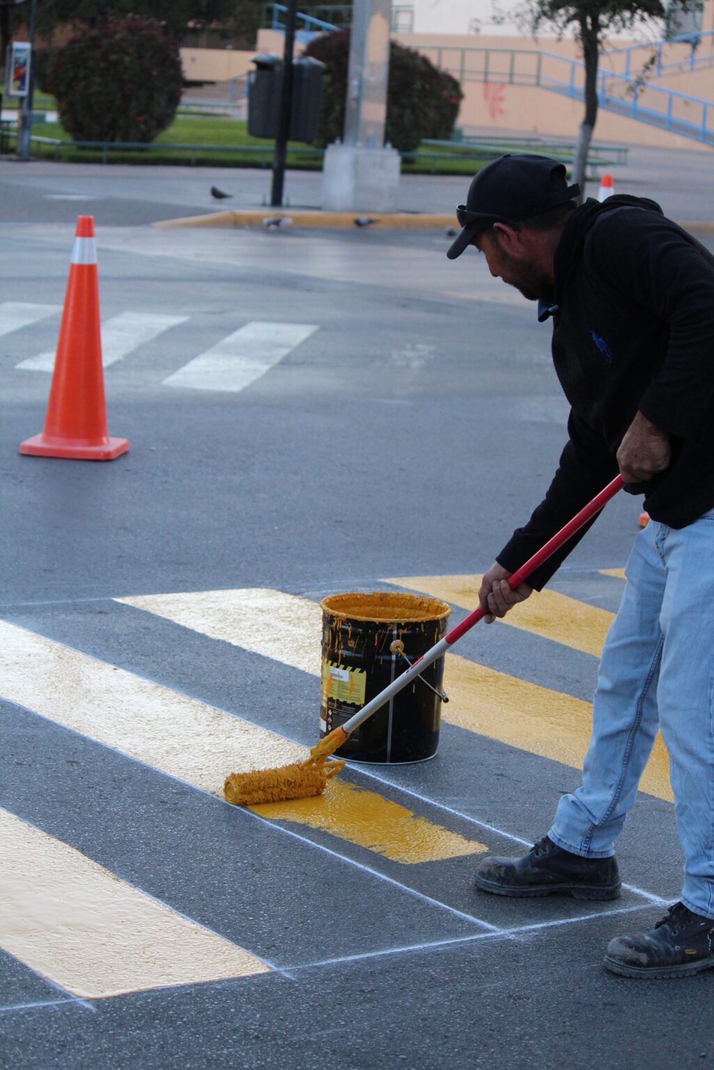 Continúa SSPE con trabajos de recuperación vial mediante el plan “Chihuahua se Pinta Seguro”