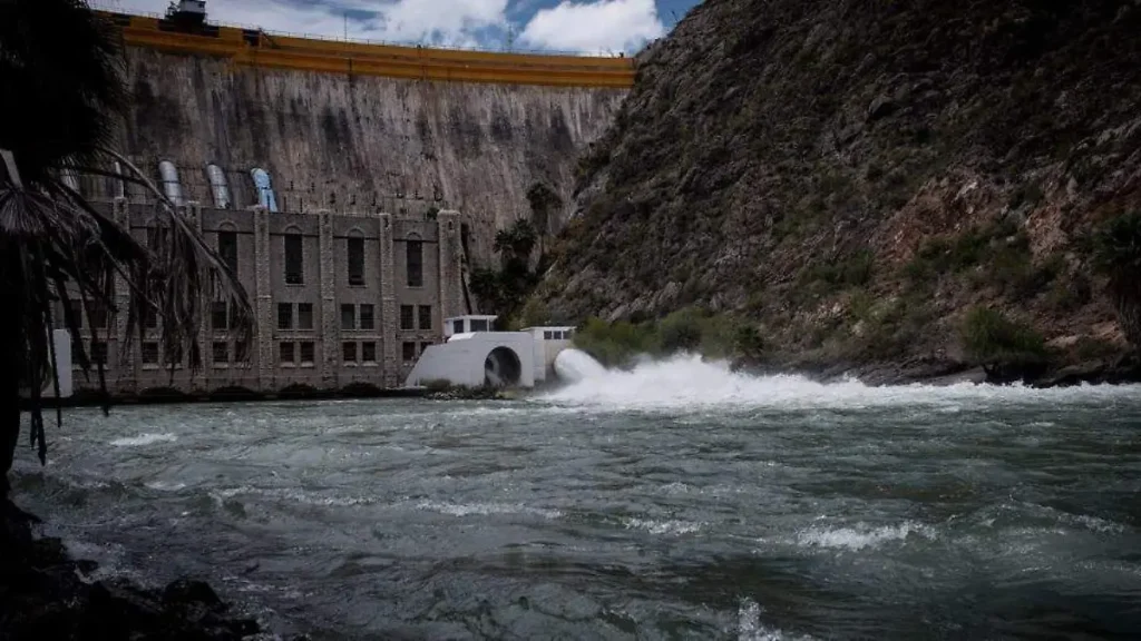 Columna | Voz en Off: Siempre sí, Chihuahua pagará agua: Sheinbaum