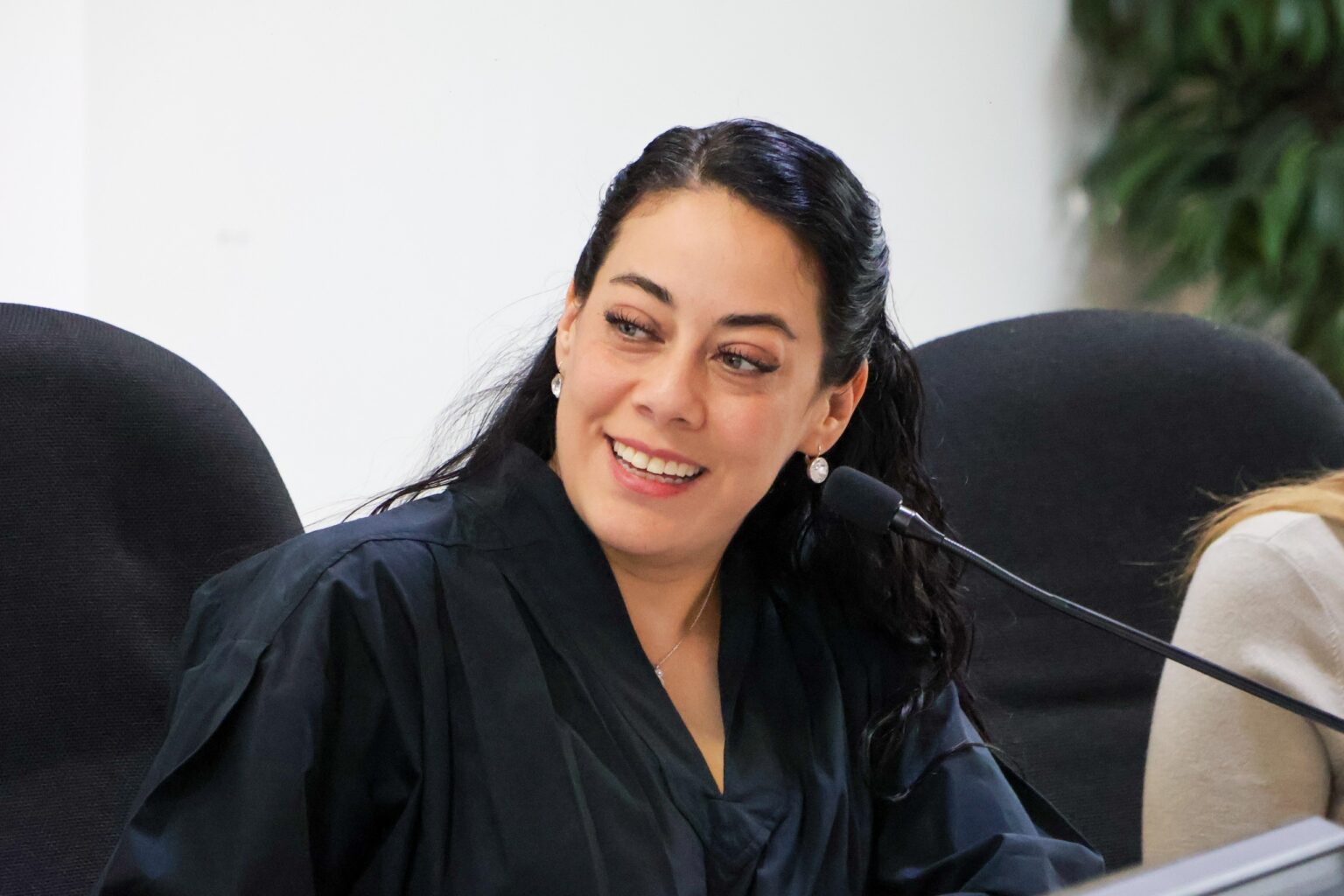 Vivienda digna, no debe costar extra: América Aguilar