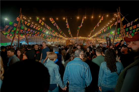 #Columna: Voz en Off: Se aferra Abelardo Valenzuela al caso Corral