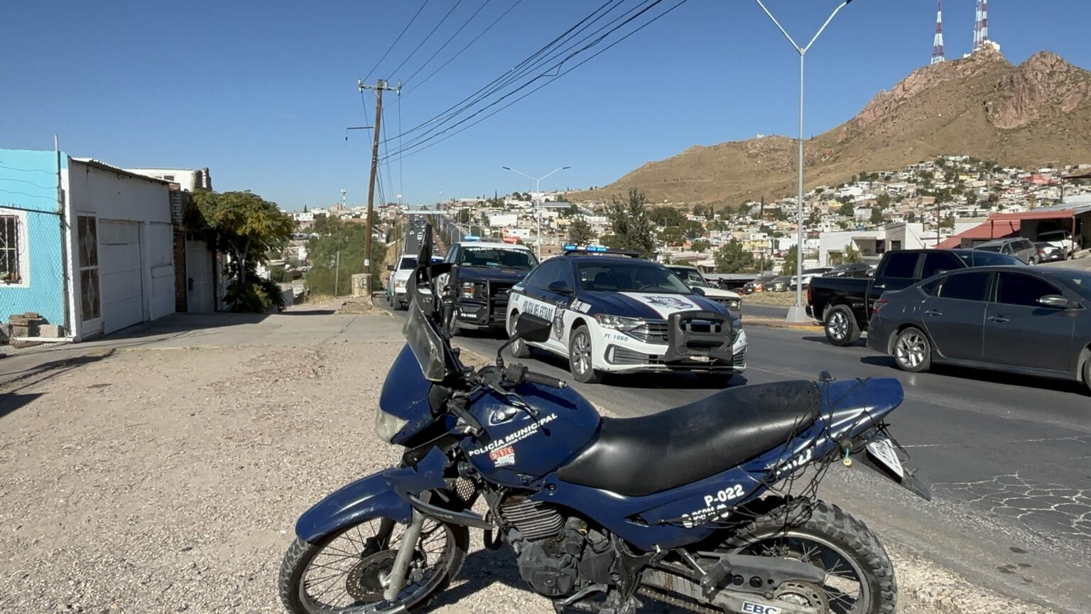 Elemento de la DSPM resulta herido tras choque en la colonia Lealtad II