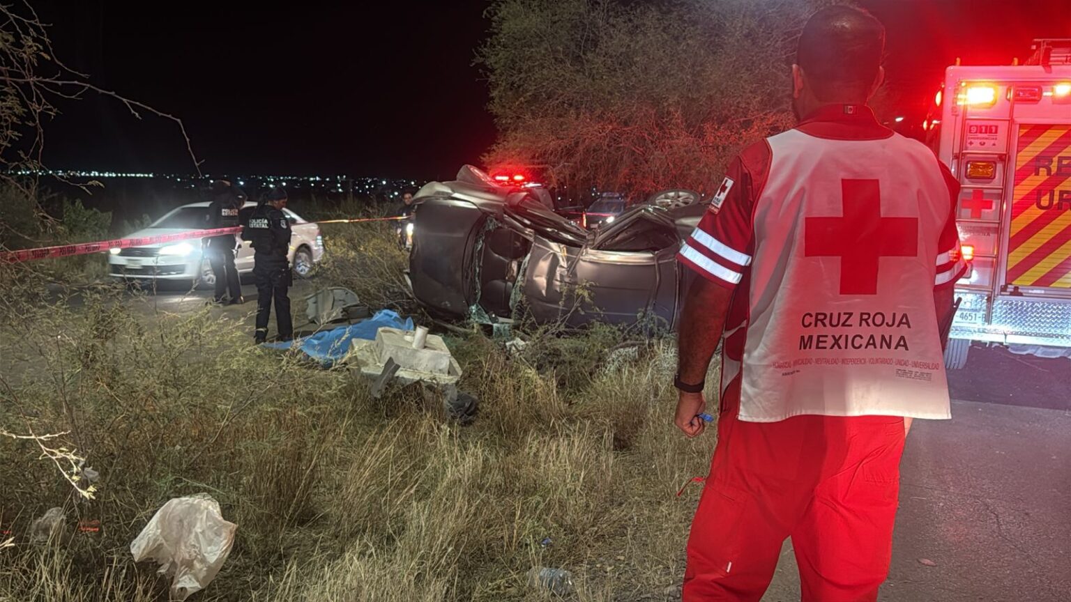 Murió mujer tras volcadura en el Toledano