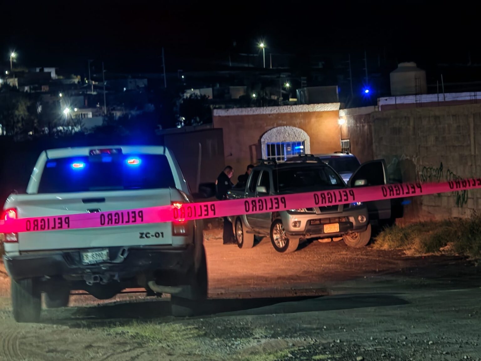 Identifican a hombre localizado sin vida junto a una pick-up en la colonia Rosario