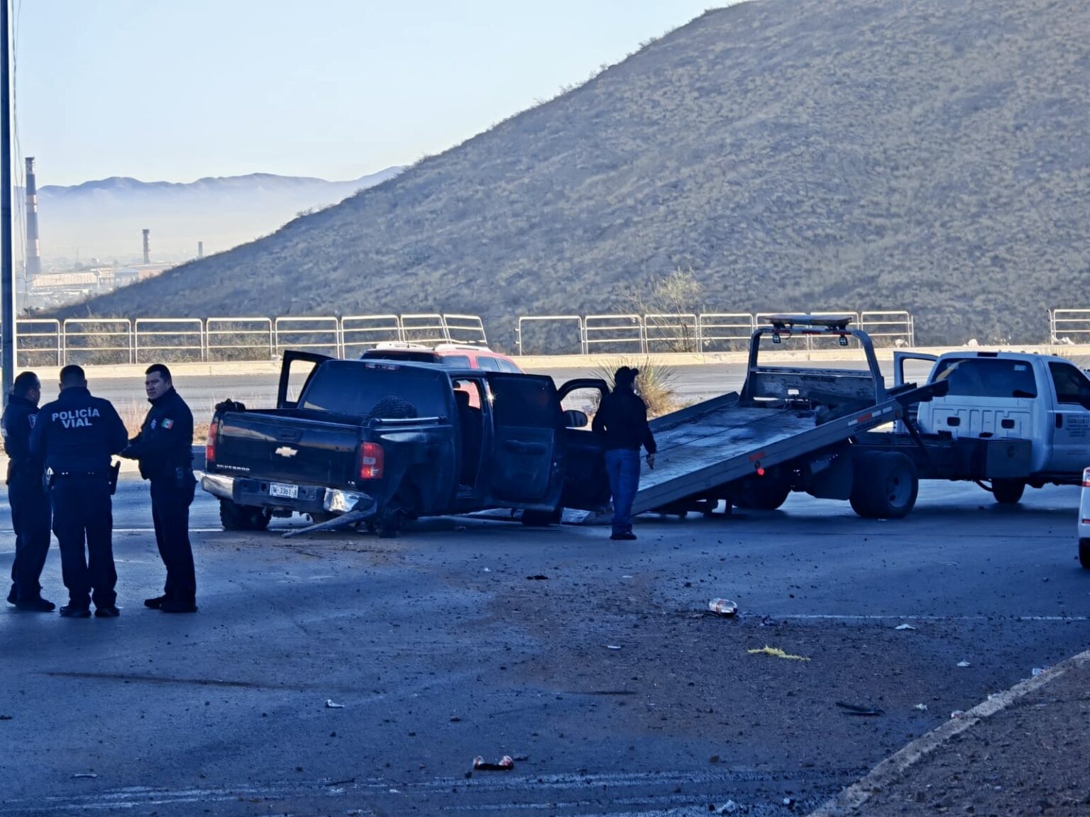 Dos lesionados tras fuerte accidente en el Periférico Francisco R. Almada