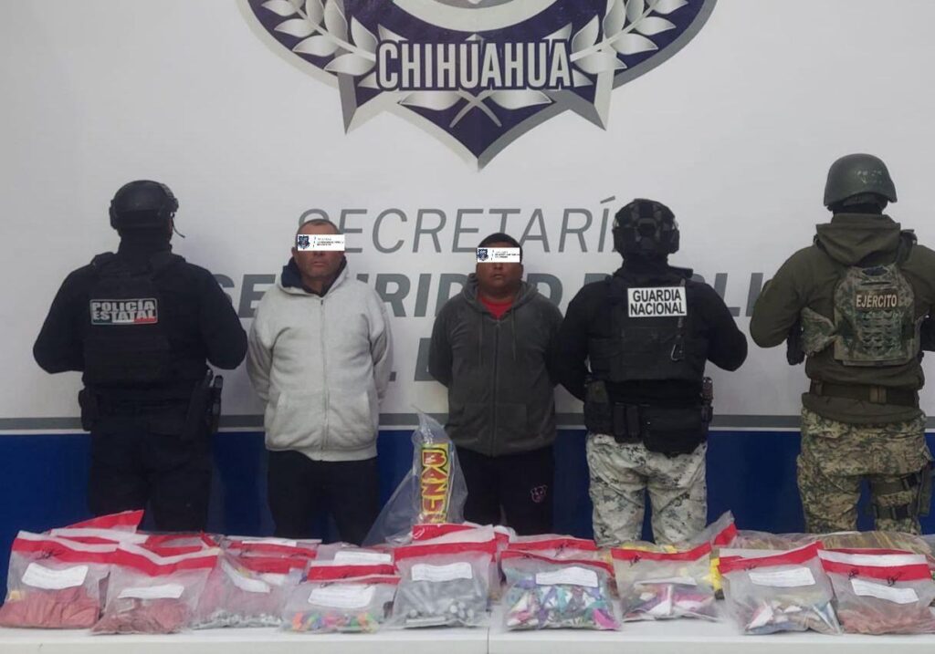 Detiene SSPE a dos hombres con más de 2 mil 500 piezas de pirotecnia en Ciudad Juárez