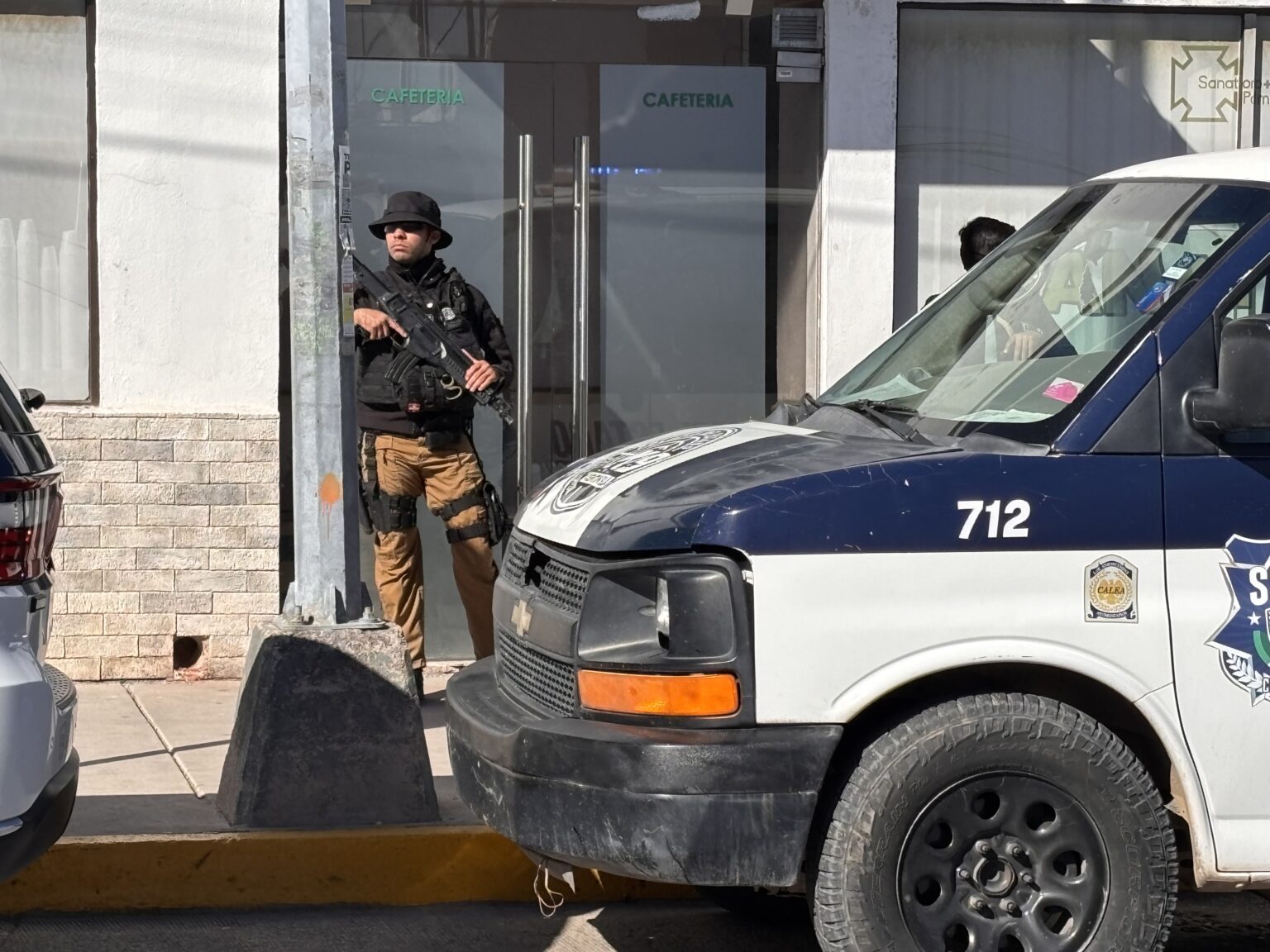 Agente estatal es hospitalizado tras lesionarse con arma de fuego durante práctica