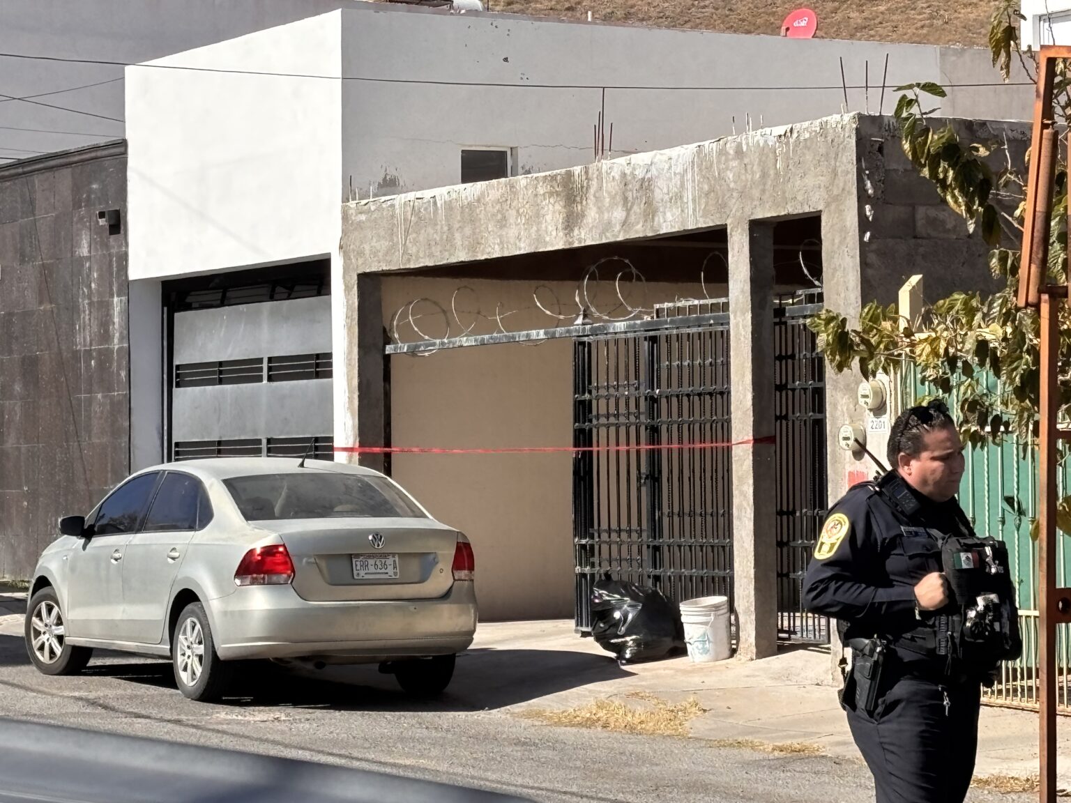 Joven mujer es hallada sin vida en su vivienda