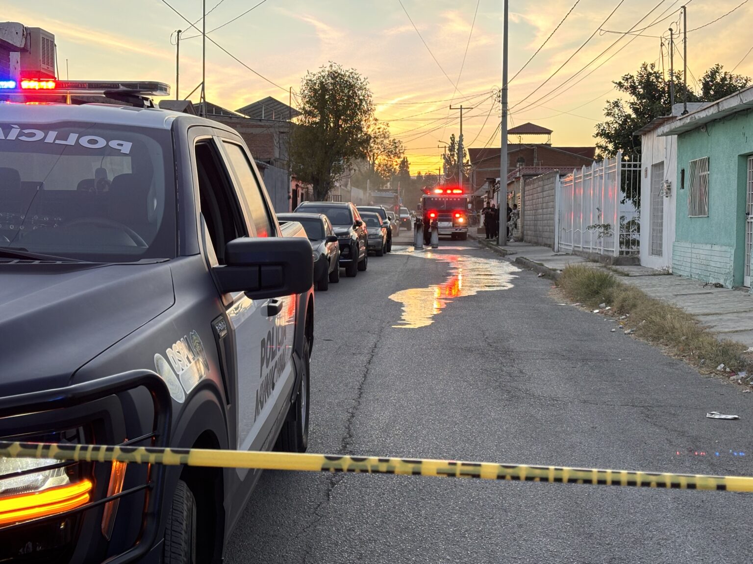 Flamazo por gas LP moviliza a cuerpos de emergencia en la 2 de Junio