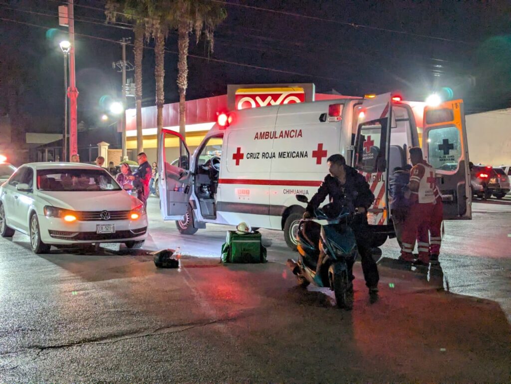 Chocan a motociclista y resulta herido