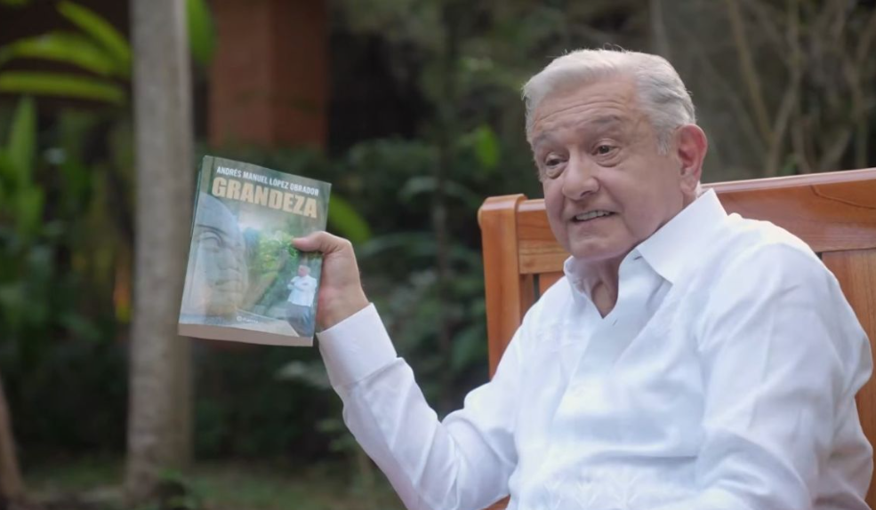 #Columna | Voz en Off: Reaparece AMLO y pinta raya con opositores