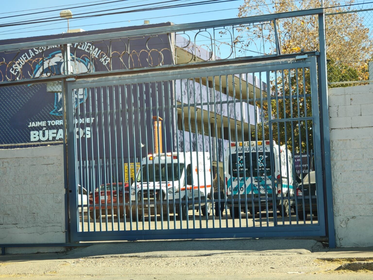 Muere profesor dentro de secundaria federal #3 en la colonia Campesina