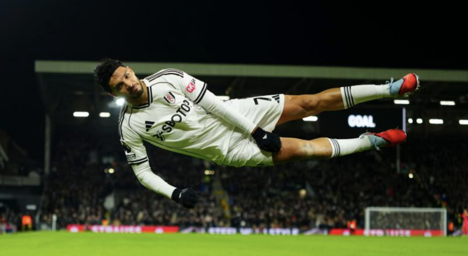Fulham derrotó 2-1 al Chelsea; anotó Raúl Jiménez