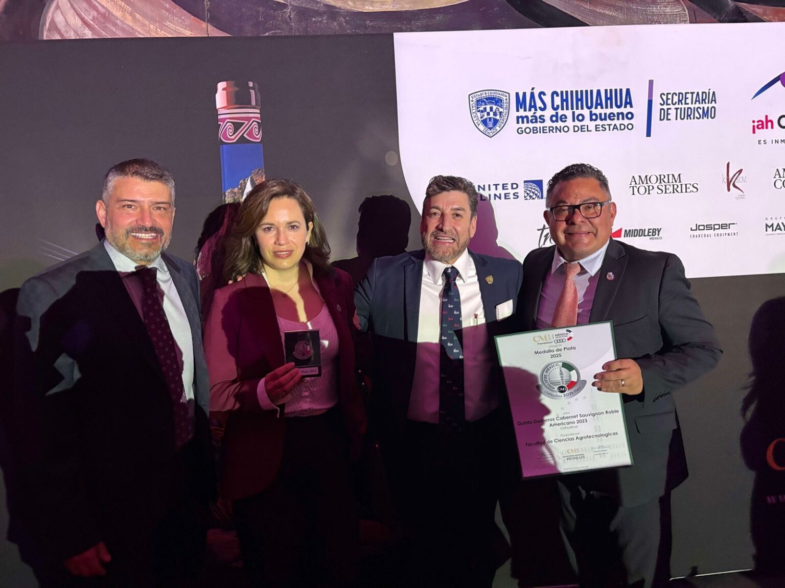 Reciben productos chihuahuenses 34 medallas en concurso México Selection by CMB