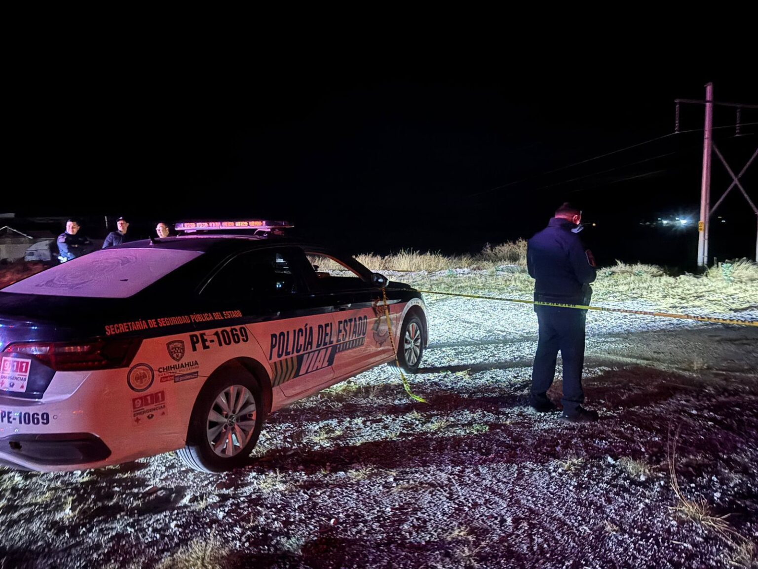 Atrapan a robacarros en persecución por la carretera a Cuauhtémoc; otro escapó