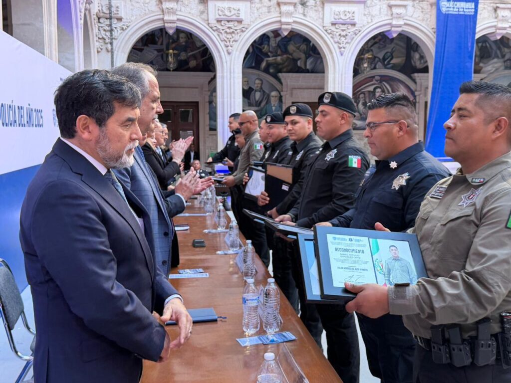 Reconoce SSPE a 61 agentes en ceremonia “Policía del Año 2025”