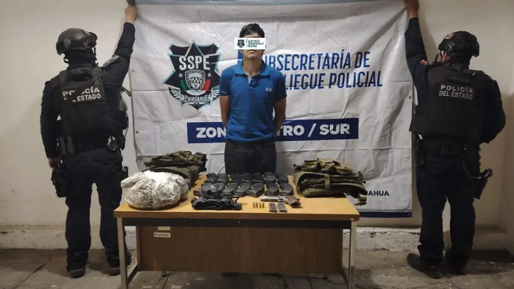 Cae joven con 1,300 cartuchos y chaleco con leyenda “Marina” en Guadalupe y Calvo