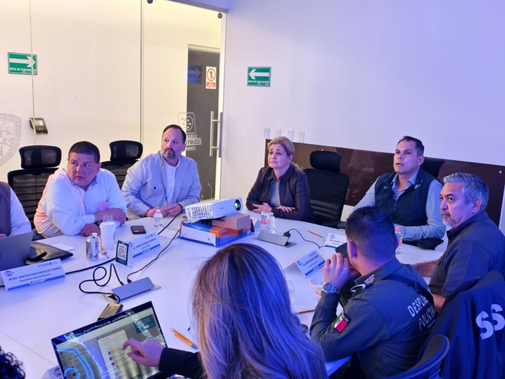 Dieron seguimiento a marcha del 8M en el C7-iA