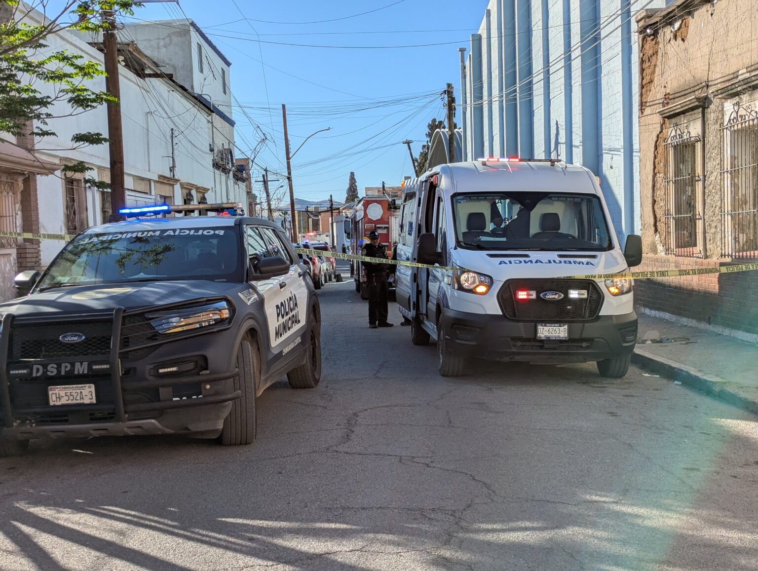 Explosión en departamento deja dos mujeres heridas