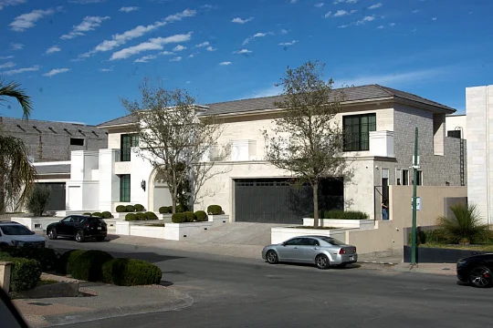 #Columna | Voz en off: Me la heredaron, responde Maru por “casa dorada”