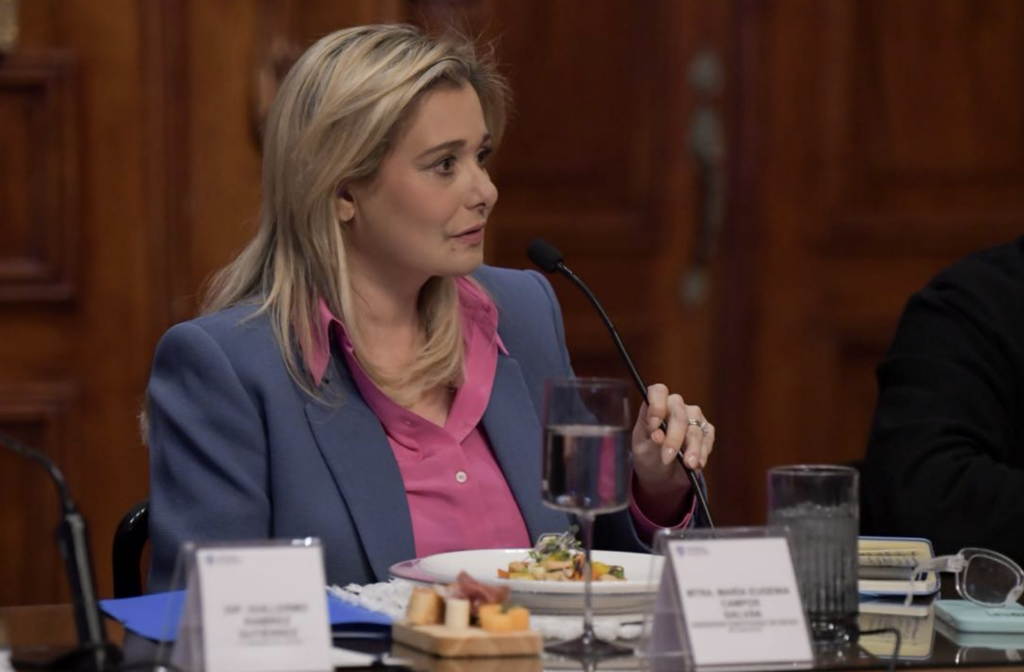 Cruz distraído en campañas: Maru por adeudo fiscal en Juárez